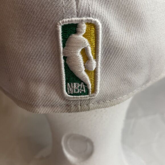 Los Angeles Lakers 7 1/4 White Green Taco Hat NWT - Picture 4 of 7